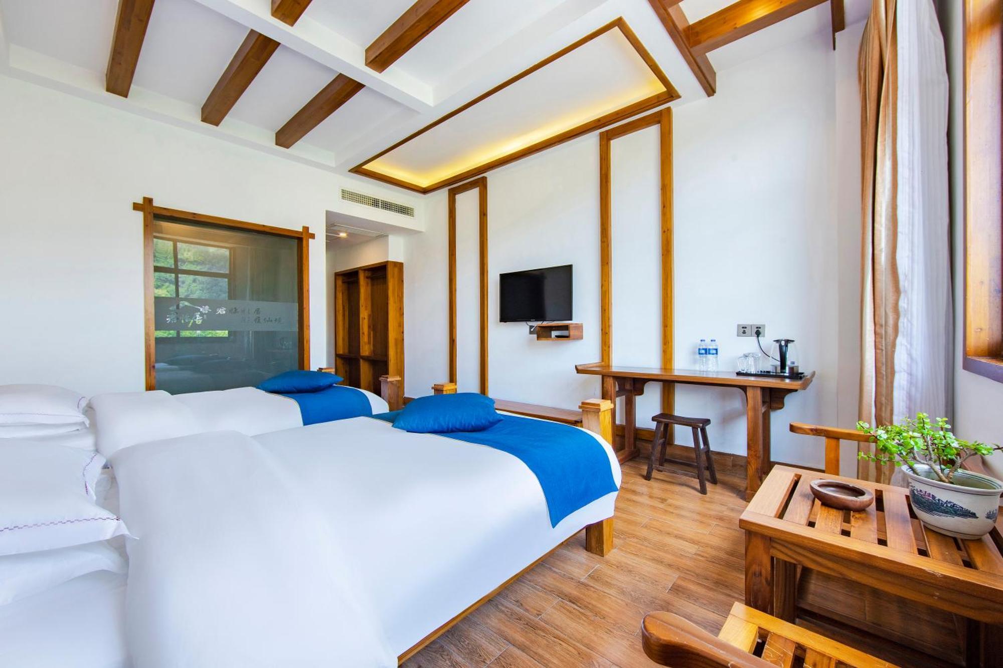 Guihua Road 106Th Hostel Zhangjiajie Bagian luar foto