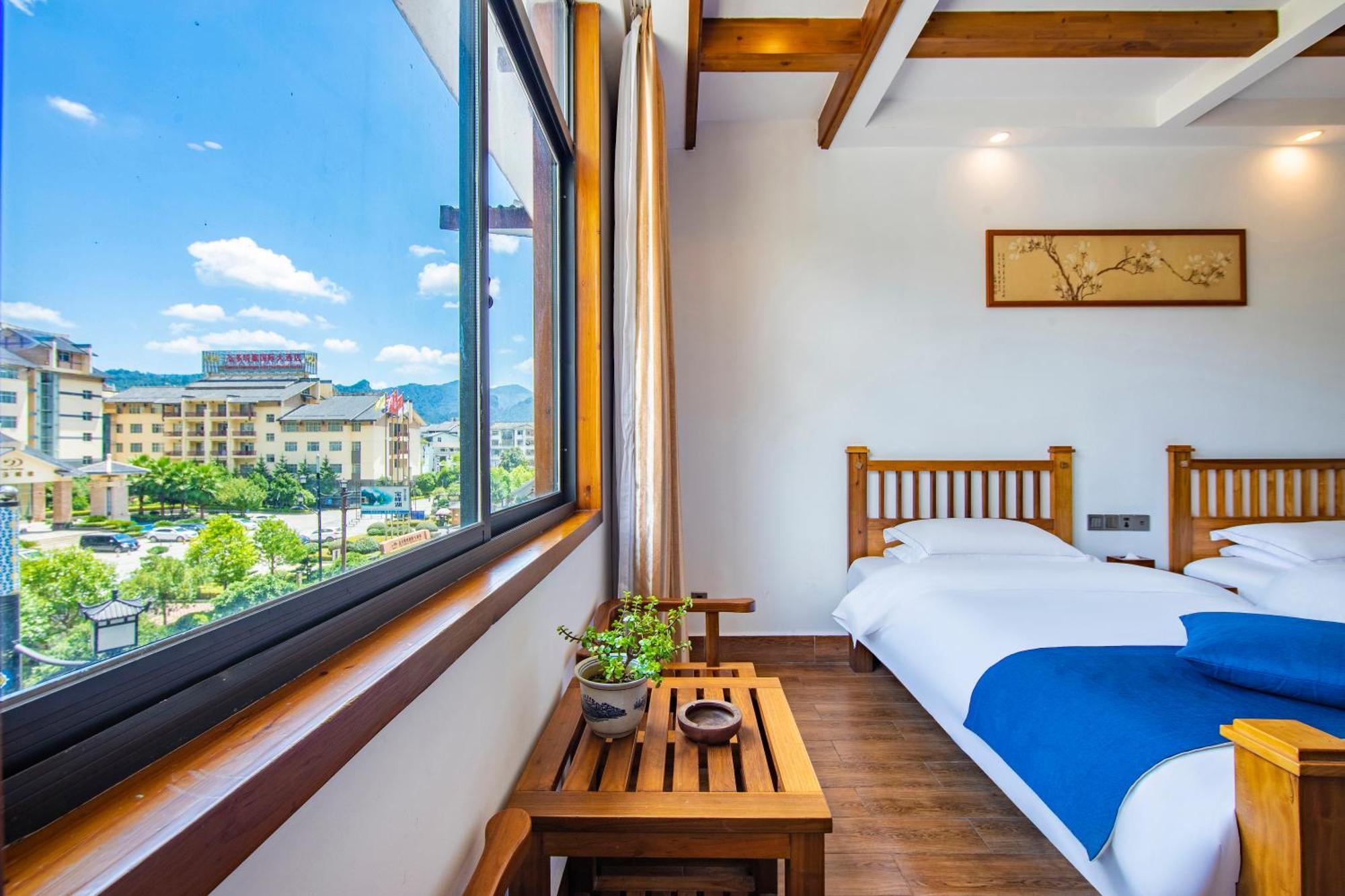 Guihua Road 106Th Hostel Zhangjiajie Bagian luar foto