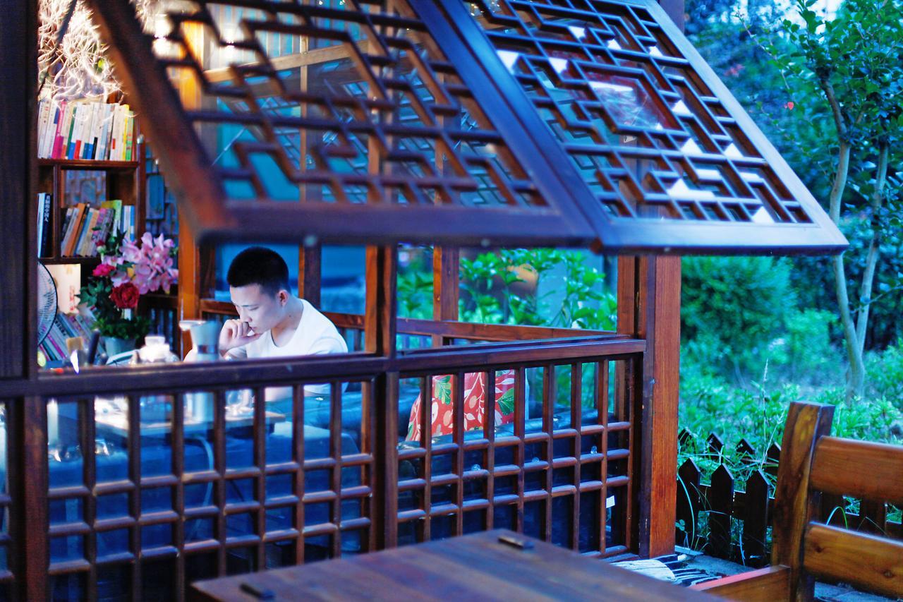 Guihua Road 106Th Hostel Zhangjiajie Bagian luar foto